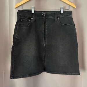 GAP full zip denim skirt NWOT